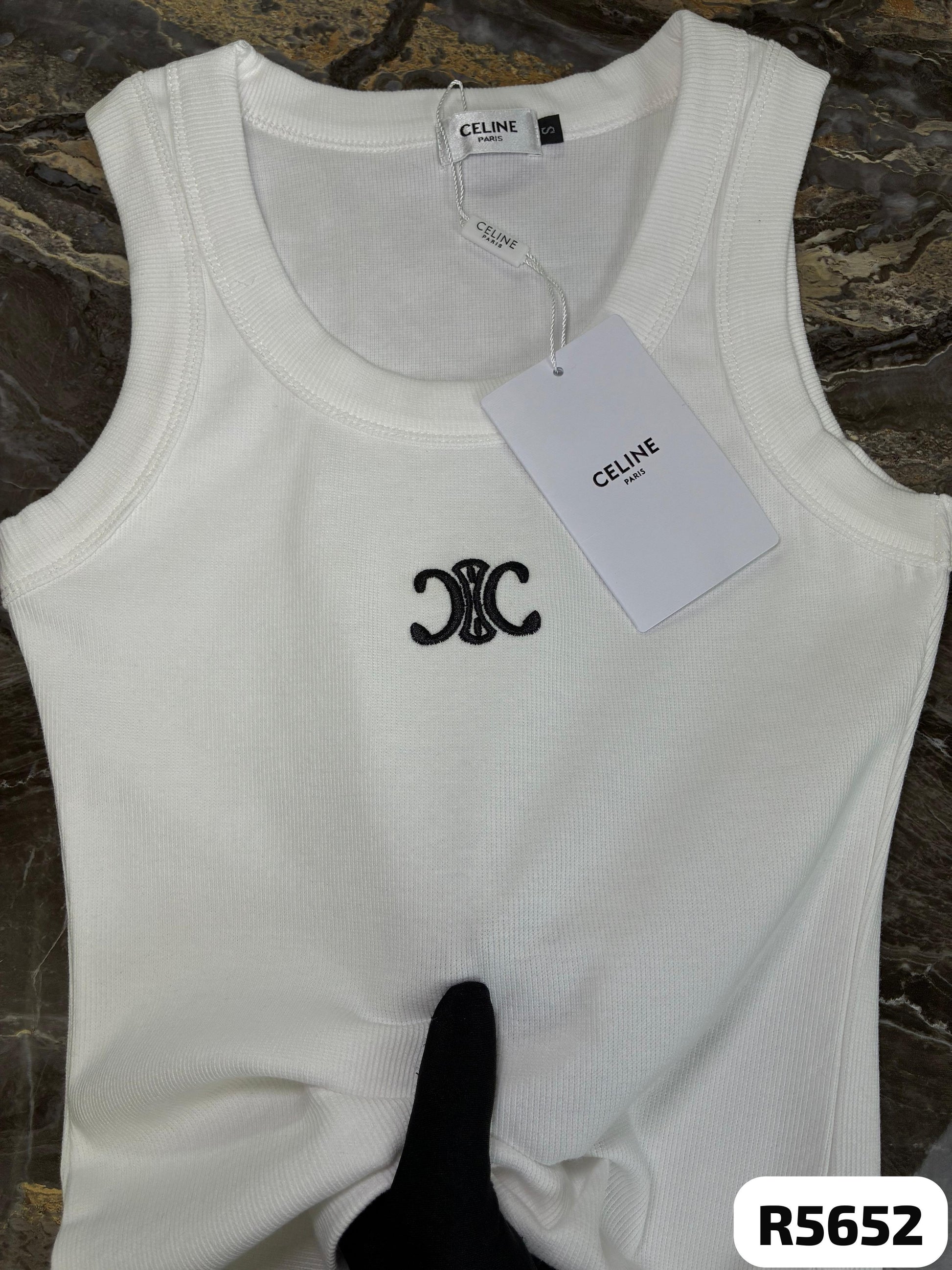 Camiseta cuello redondo