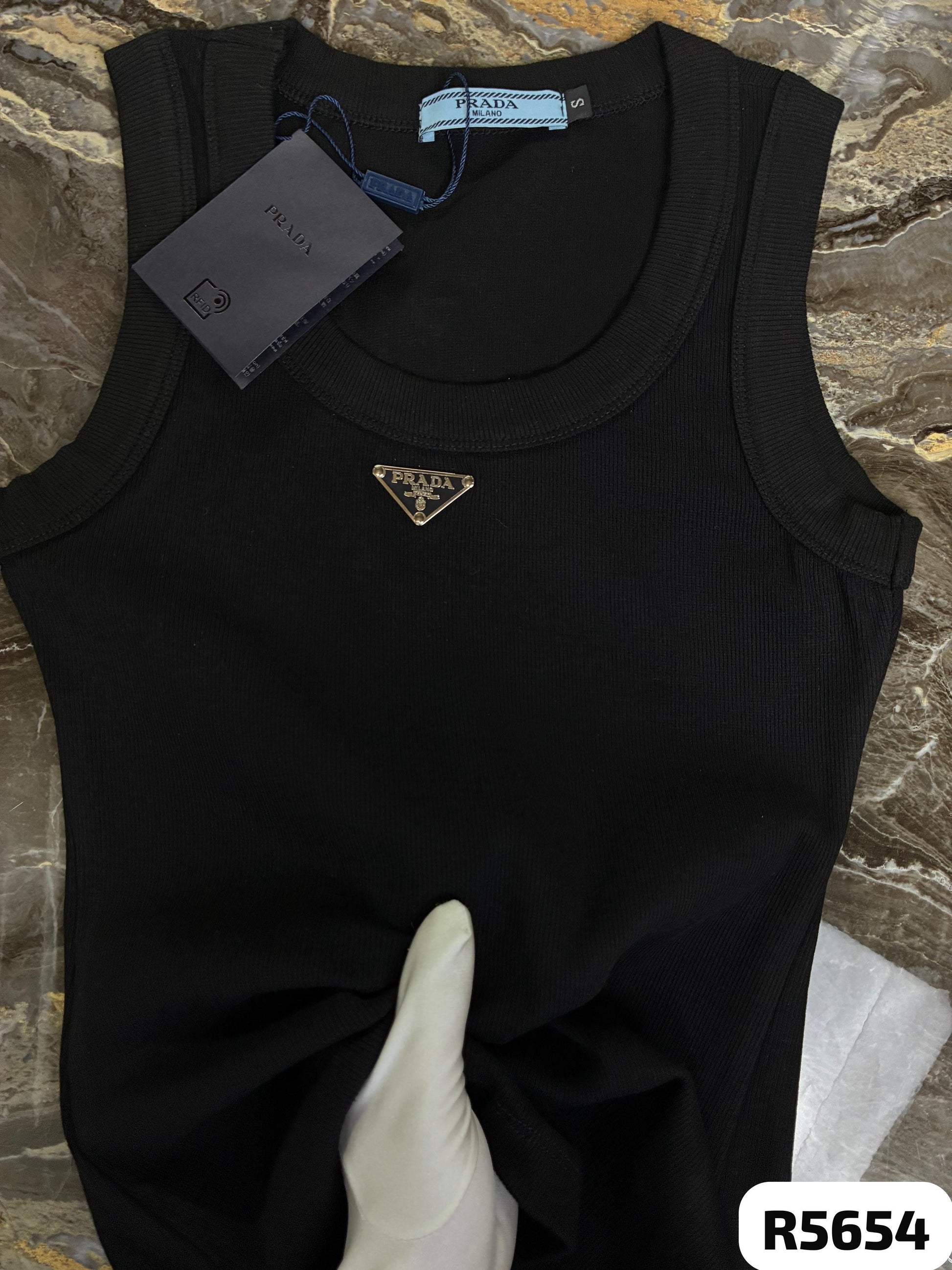 Camiseta cuello redondo