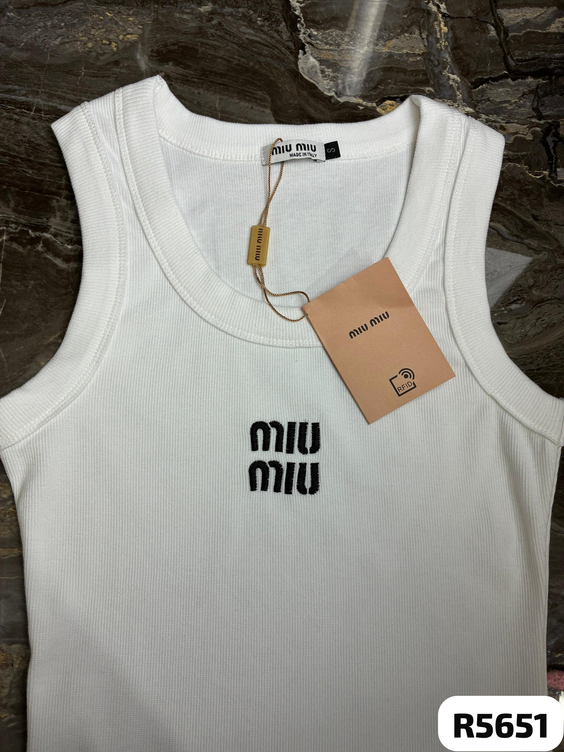Camiseta cuello redondo