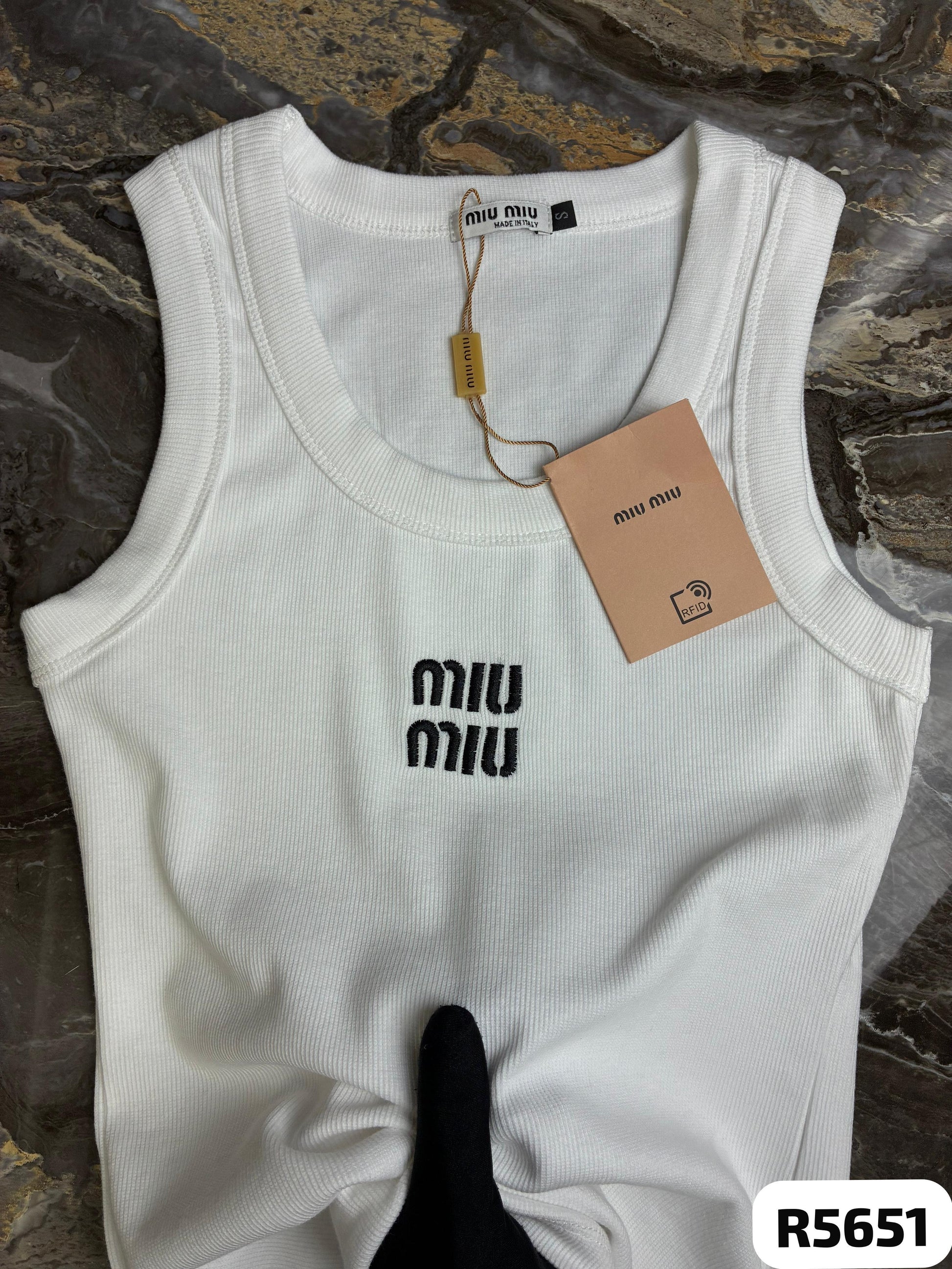 Camiseta cuello redondo